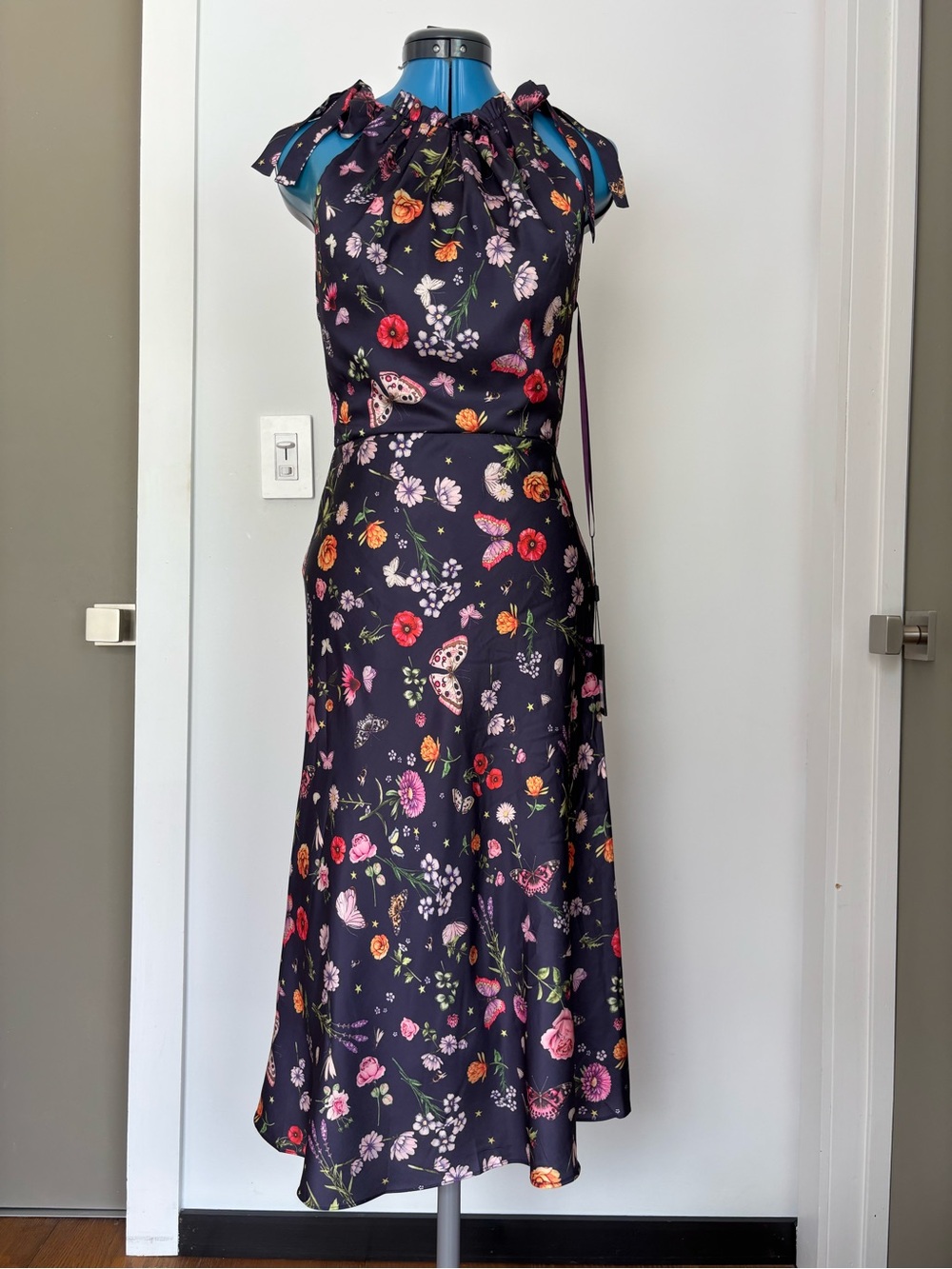 NWT Mac Duggal Ieena Floral Butterfly Halter Midi Dress 55629 Sz 0